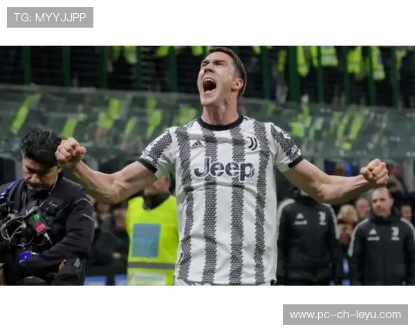 尤文弗拉霍维奇横向护球后劲射：技艺背后的力量与训练之路