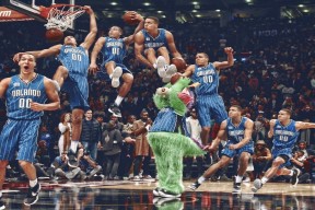 教练组分析对手近五场比赛为下一战提供详尽战术准备，教练组是什么意思