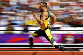 中国男篮对阵强敌收获经验也暴露不足，中国男篮对阵强敌收获经验也暴露不足的球员